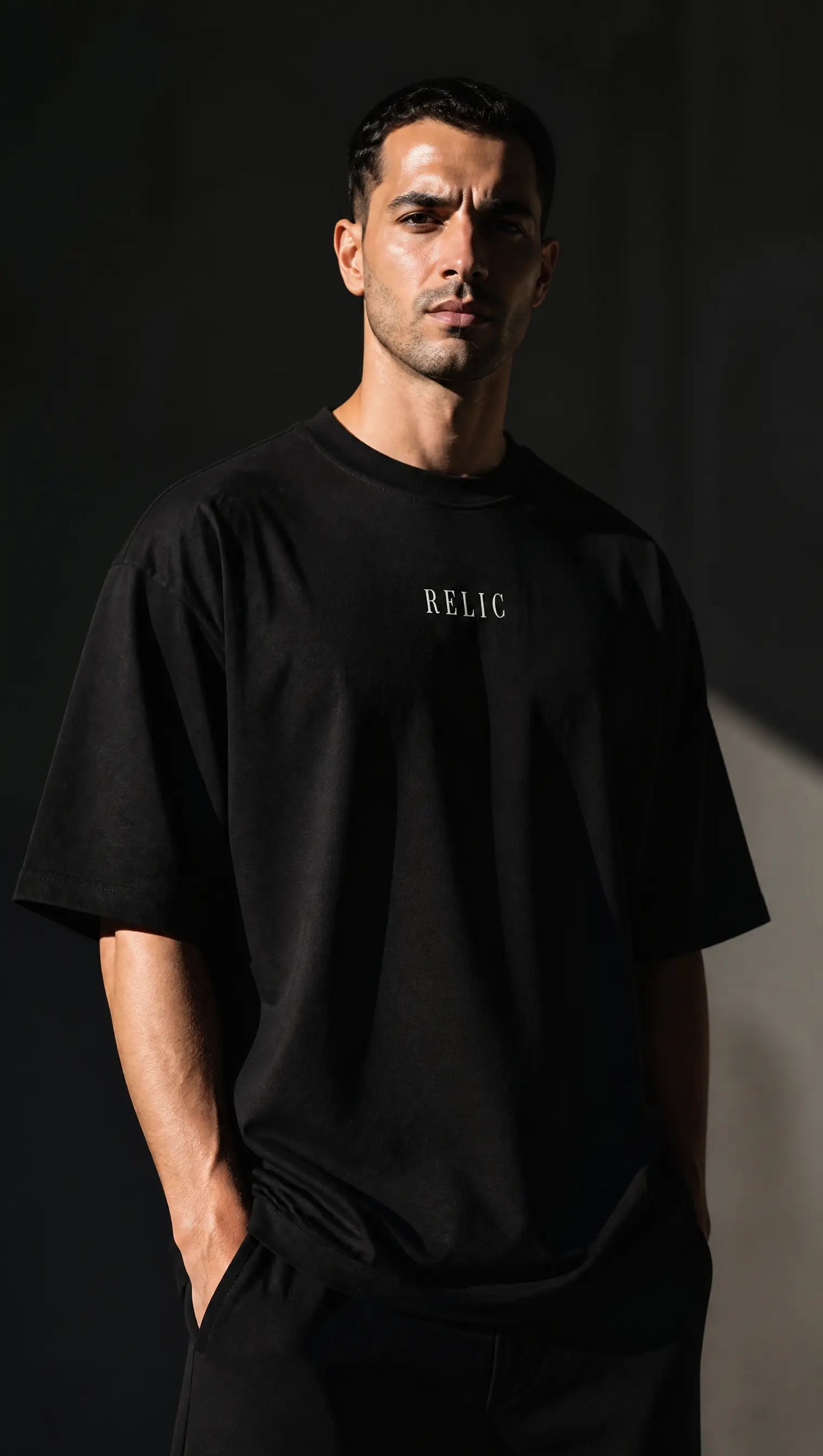 RELIC Black Oversized Tee