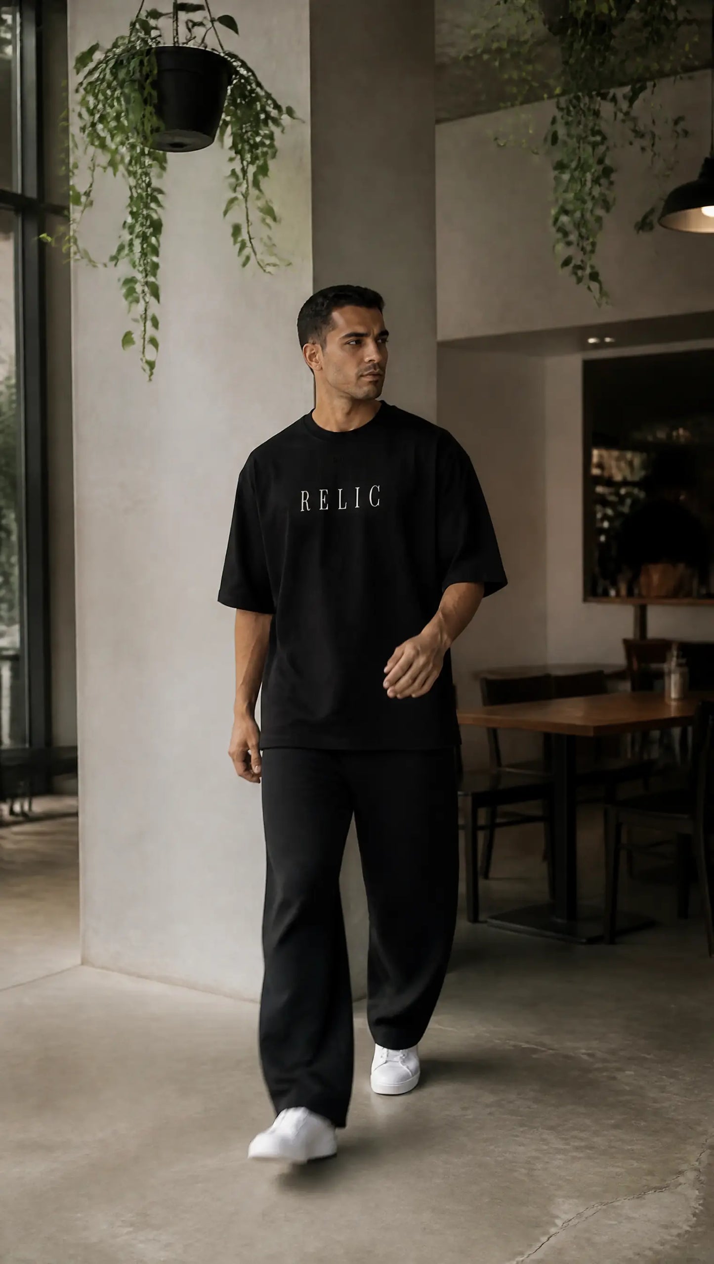 RELIC Black Oversized Tee